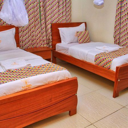 Fort Heights Homestay Fort Portal Δωμάτιο φωτογραφία